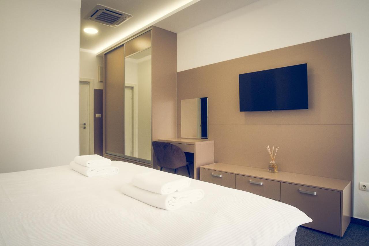 באניה לוקה Apartmani Sl Luxury מראה חיצוני תמונה