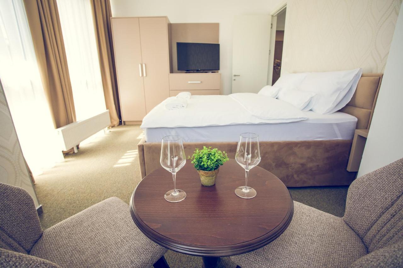באניה לוקה Apartmani Sl Luxury מראה חיצוני תמונה